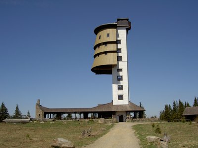 EA Горный отель Hajenka (Гаенка)*** - окрестности отеля - гора Polednik (Меридиан), смотровая башня